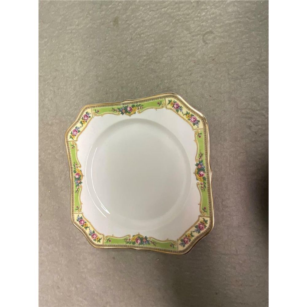 VINTAGE BERNARDAUD & CO ( B & C) BER 24  LIMOGES FRANCE 8"‎ LUNCHEON PLATE